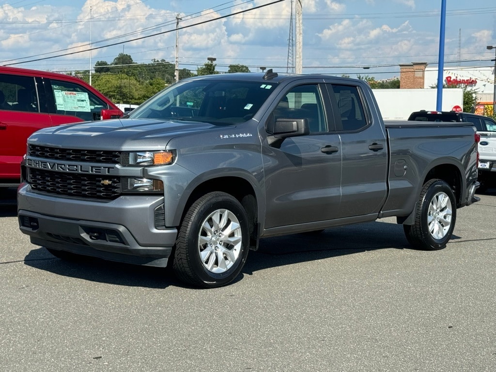 Used 2020 Chevrolet Silverado 1500 Custom with VIN 1GCRWBEK4LZ332955 for sale in Graham, NC