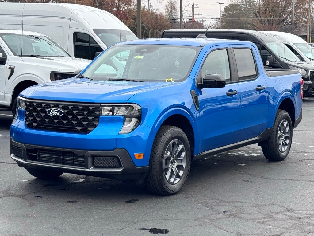 New 2025 Ford Maverick XLT Truck
