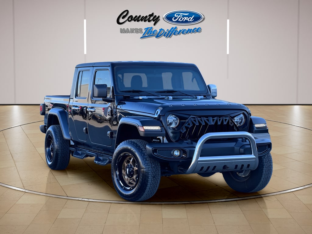 2022 Jeep Gladiator WILLYS SPORT's photo