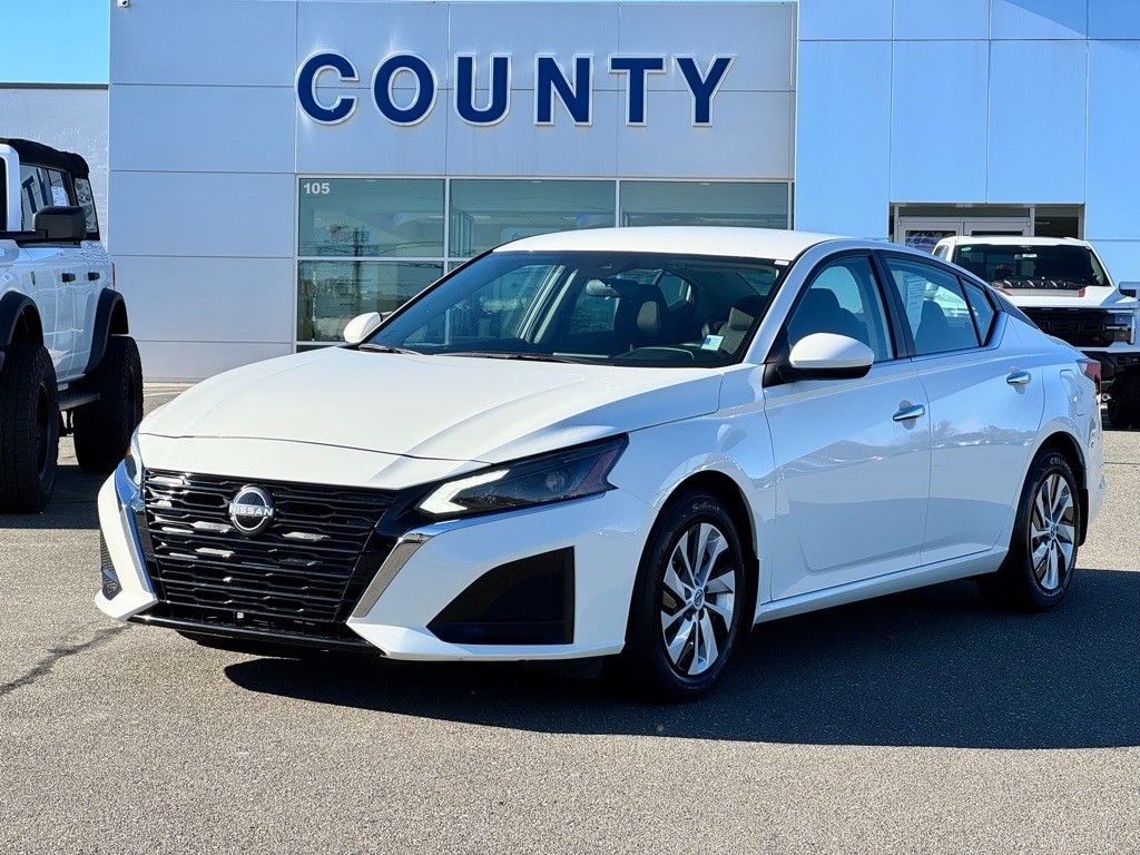 Used 2023 Nissan Altima 2.5 S Sedan