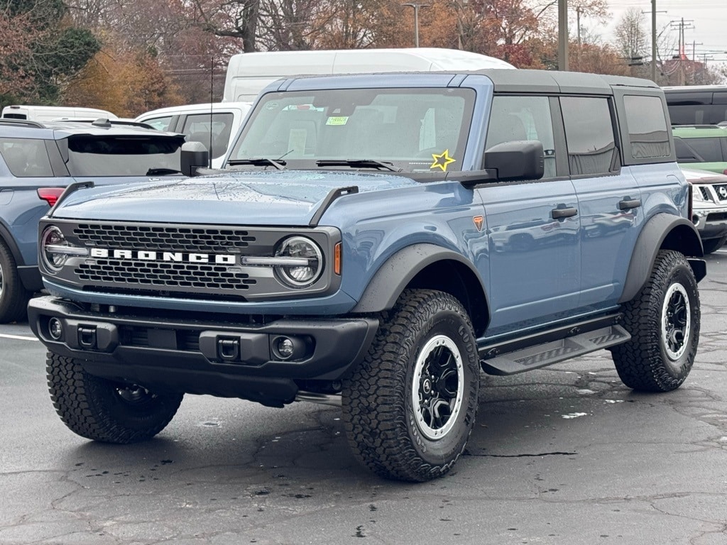 New 2025 Ford Bronco Badlands SUV