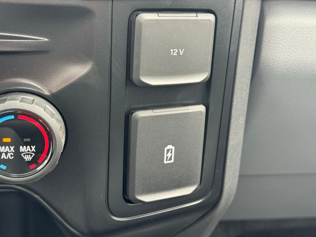 2025 Ford F-350 Super Duty XL - Photo 25
