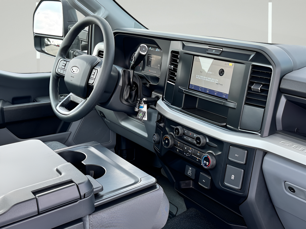 2025 Ford F-350 Super Duty XL - Photo 6