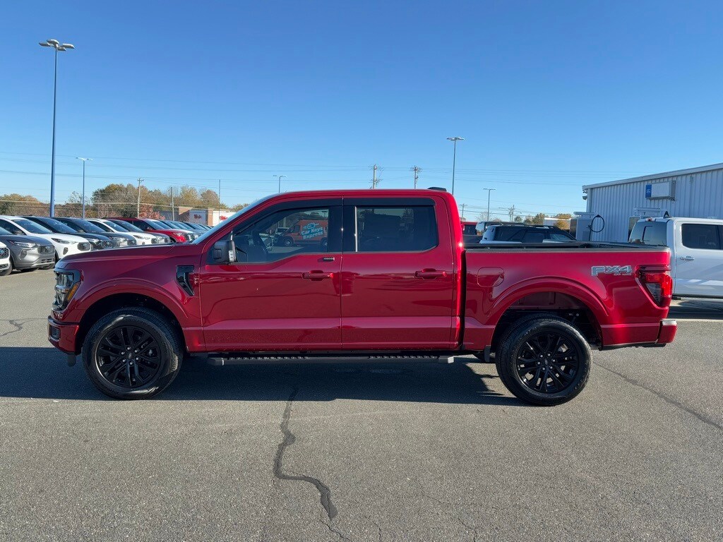 2025 Ford F-150 XLT photo 3