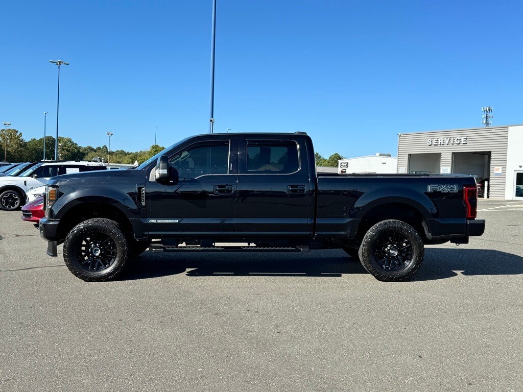 2021 Ford F-250 photo 3