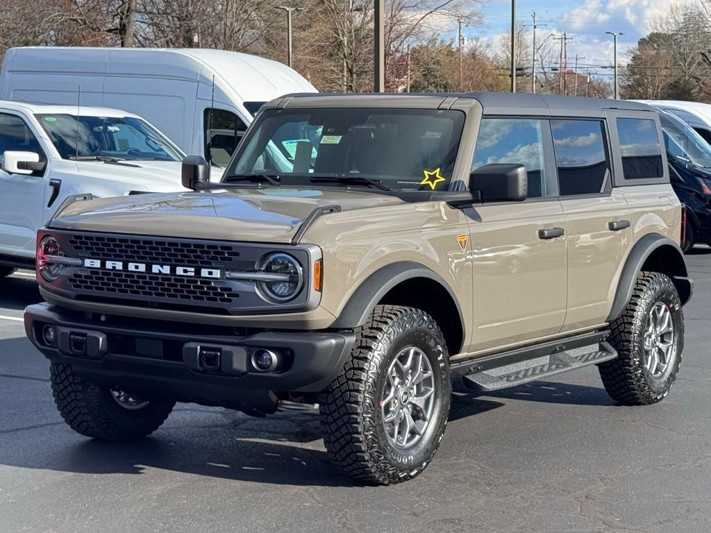 New 2025 Ford Bronco Badlands SUV