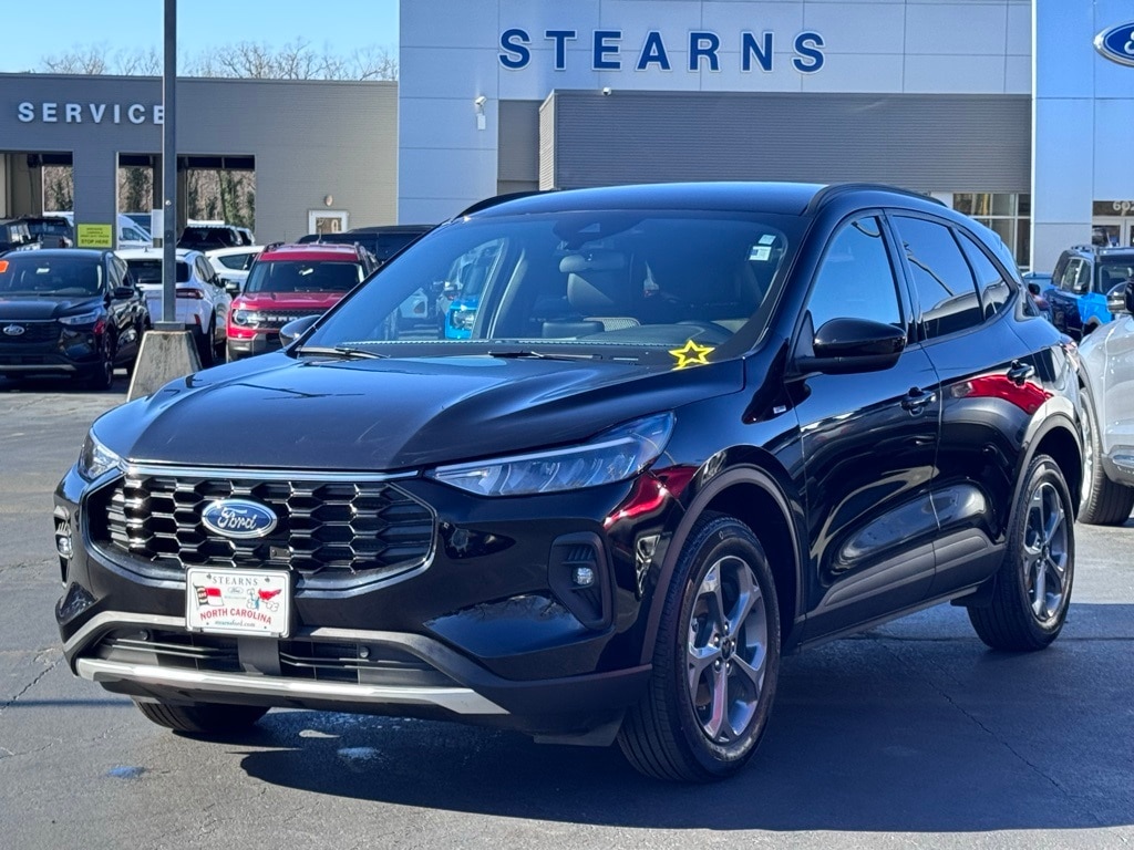 Used 2025 Ford Escape ST-Line Select SUV