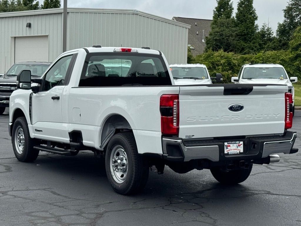 2025 Ford F-350 Super Duty XL - Photo 13