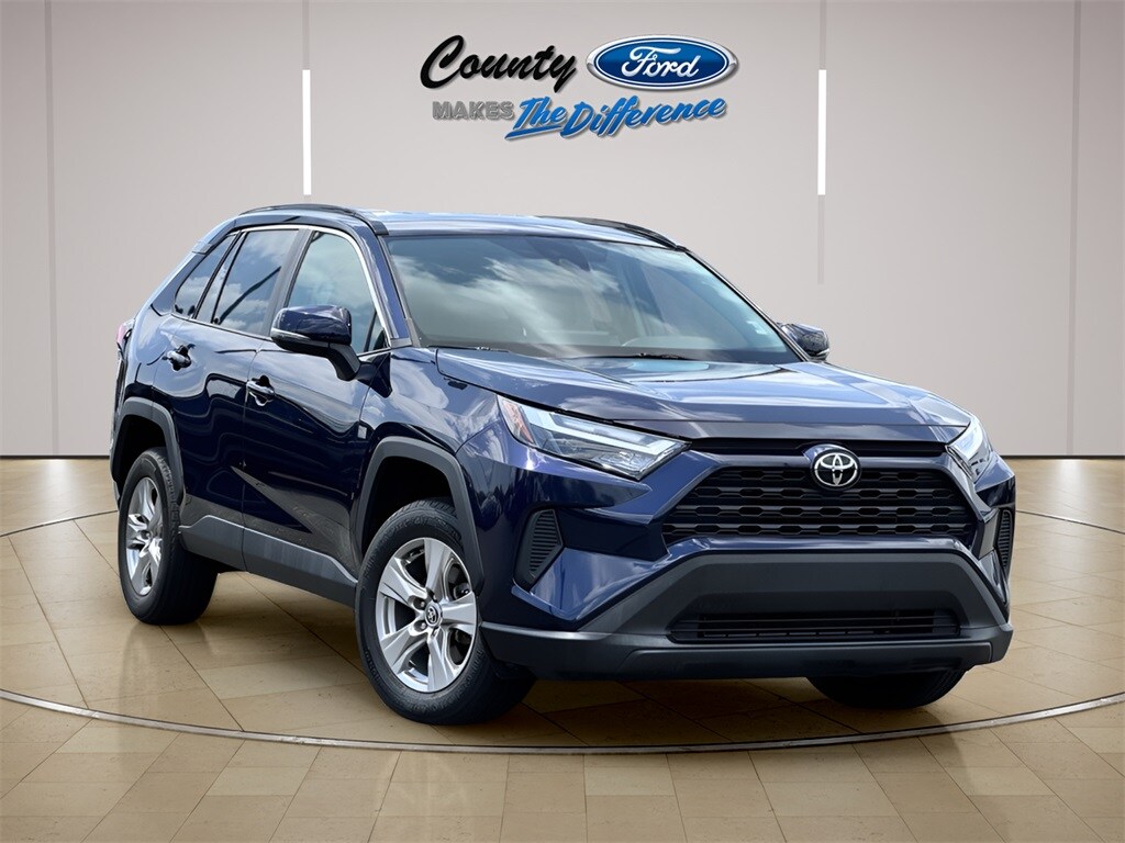 Used 2022 Toyota RAV4 XLE SUV
