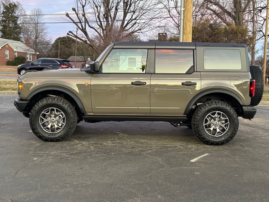 New 2025 Ford Bronco Badlands SUV
