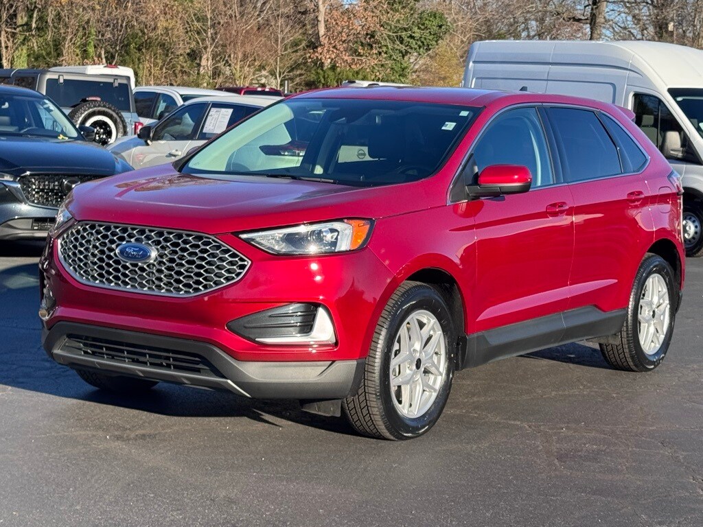 Used 2024 Ford Edge SEL SUV