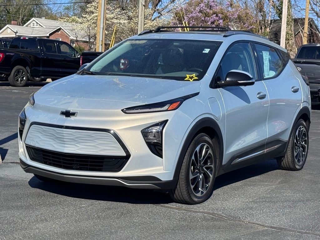 Used 2023 Chevrolet Bolt EUV Premier with VIN 1G1FZ6S05P4137043 for sale in Graham, NC