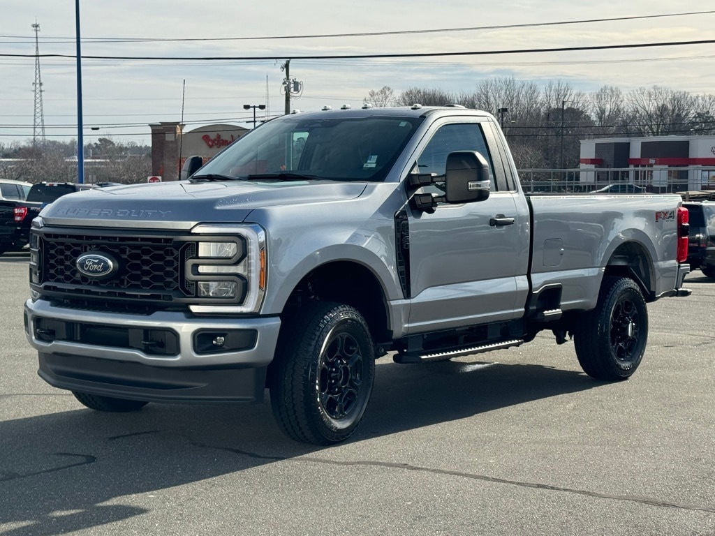 Used 2023 Ford F-350 Super Duty XL with VIN 1FTRF3BN8PEC60689 for sale in Graham, NC