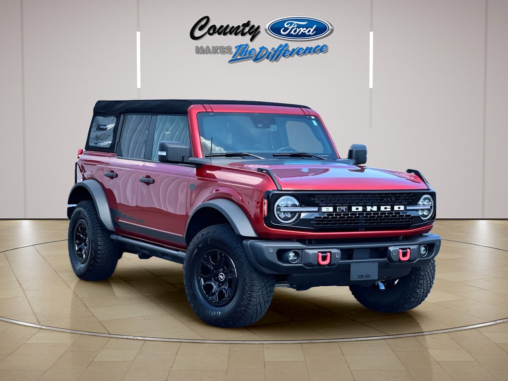 2023 Ford Bronco SUV 