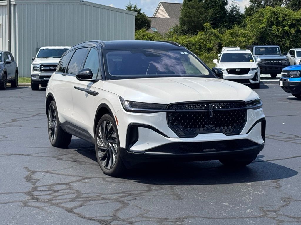 2025 Lincoln Nautilus