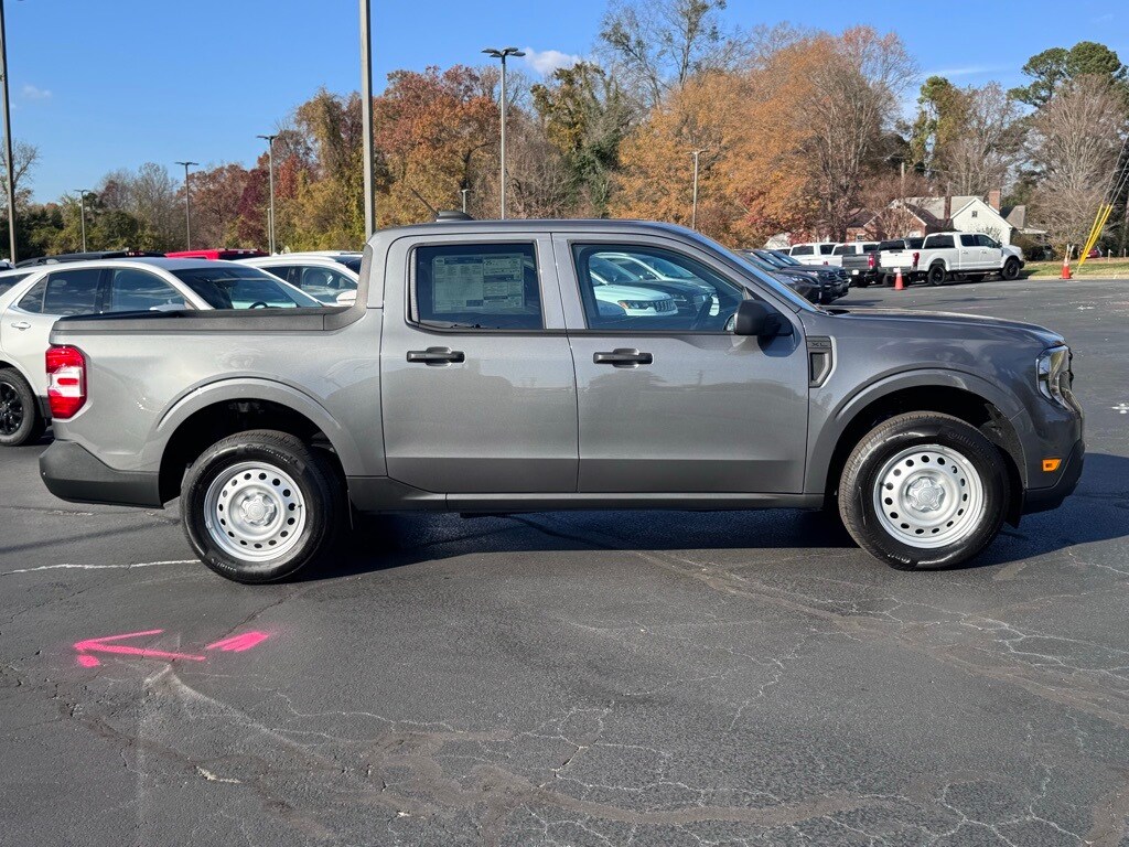 New 2025 Ford Maverick XL Truck