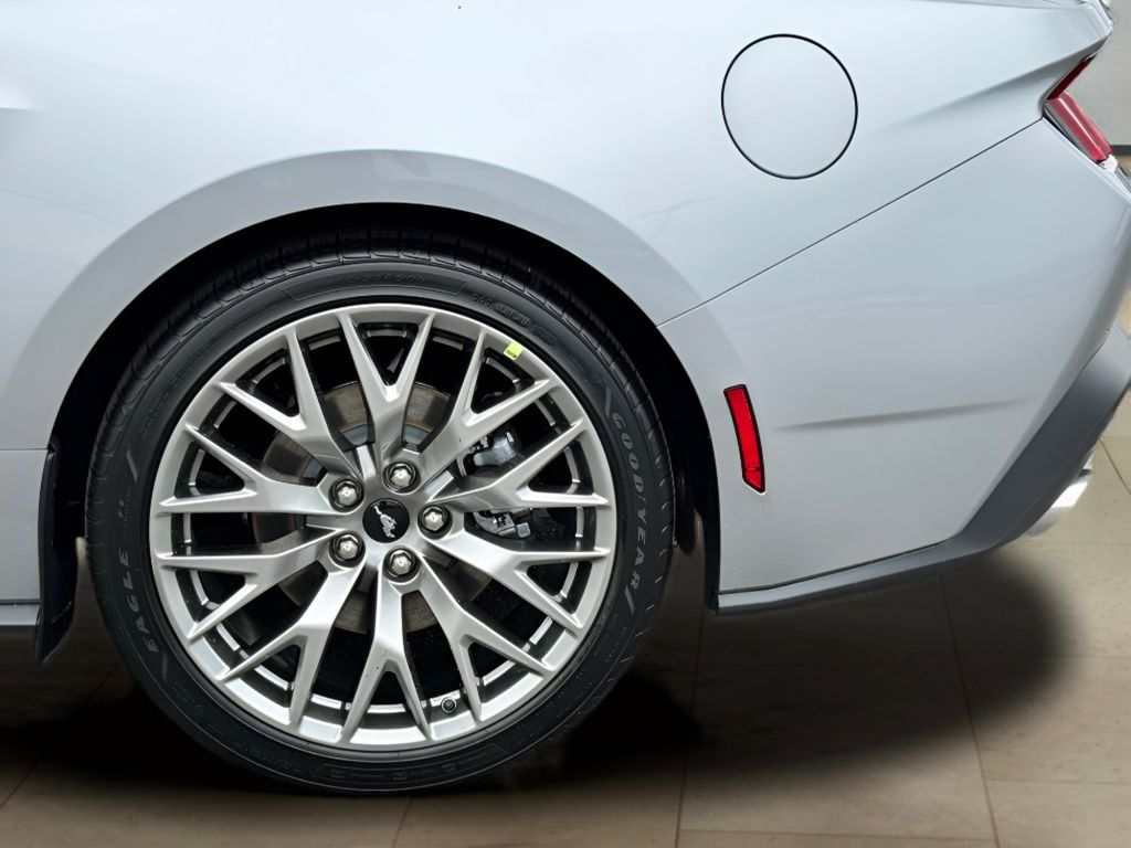 2025 Ford Mustang EcoBoost Premium Convertible - Photo 41