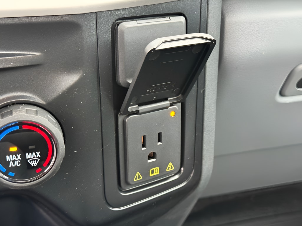 2025 Ford F-350 Super Duty XL - Photo 25