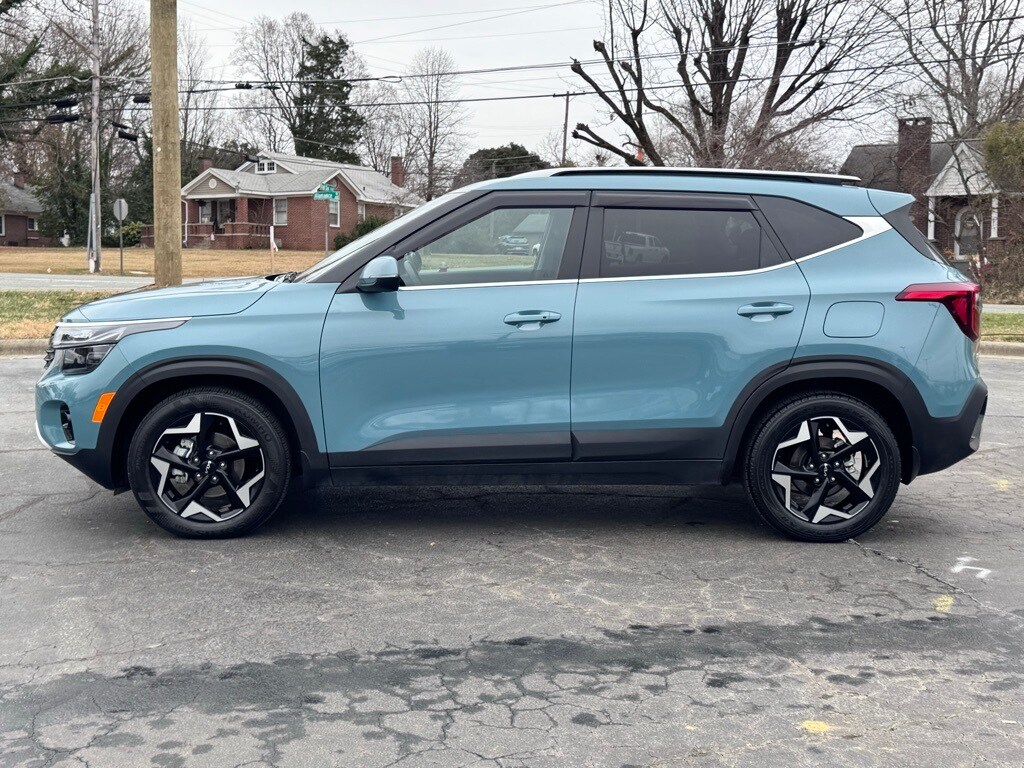 Used 2024 Kia Seltos EX SUV