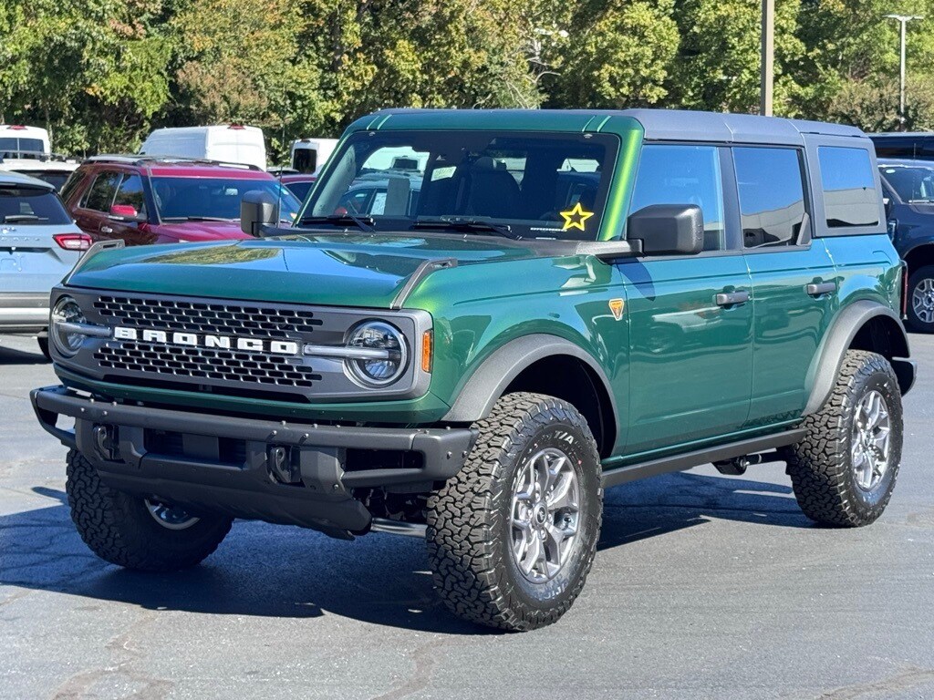 New 2025 Ford Bronco Badlands SUV