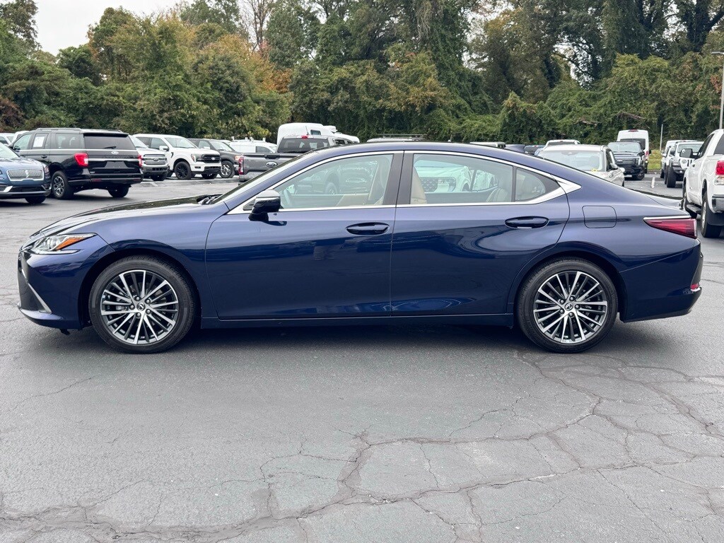 Used 2022 Lexus ES 350 Sedan