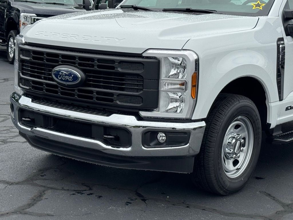 2025 Ford F-350 Super Duty XL - Photo 30