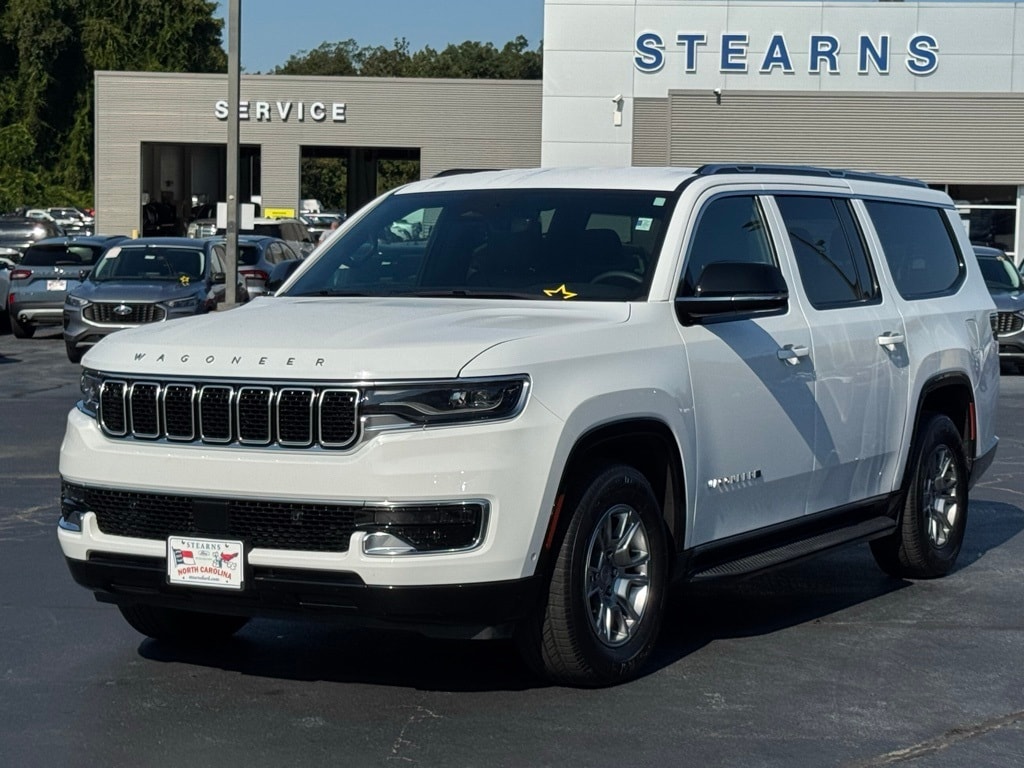 Used 2024 Jeep Wagoneer L Base SUV
