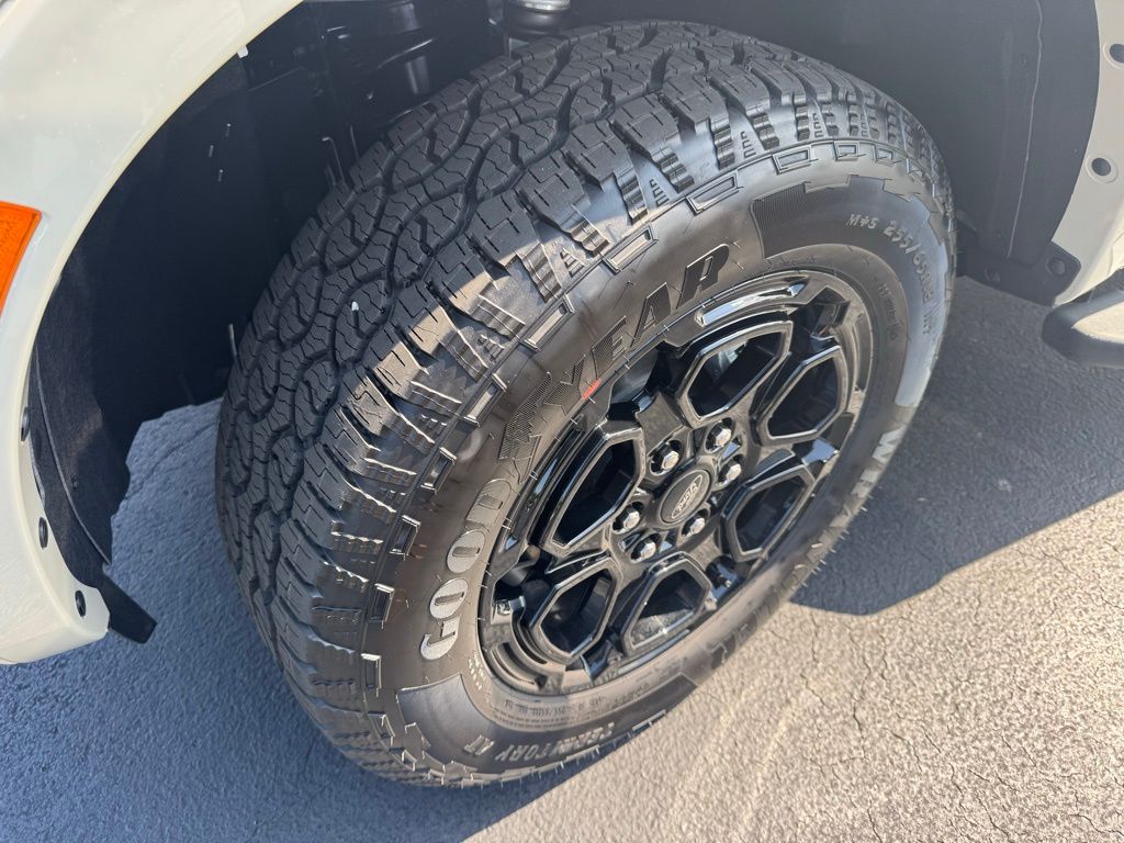 2025 Ford Ranger XLT - Photo 13