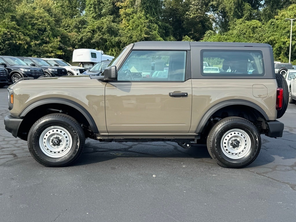 New 2025 Ford Bronco Base SUV