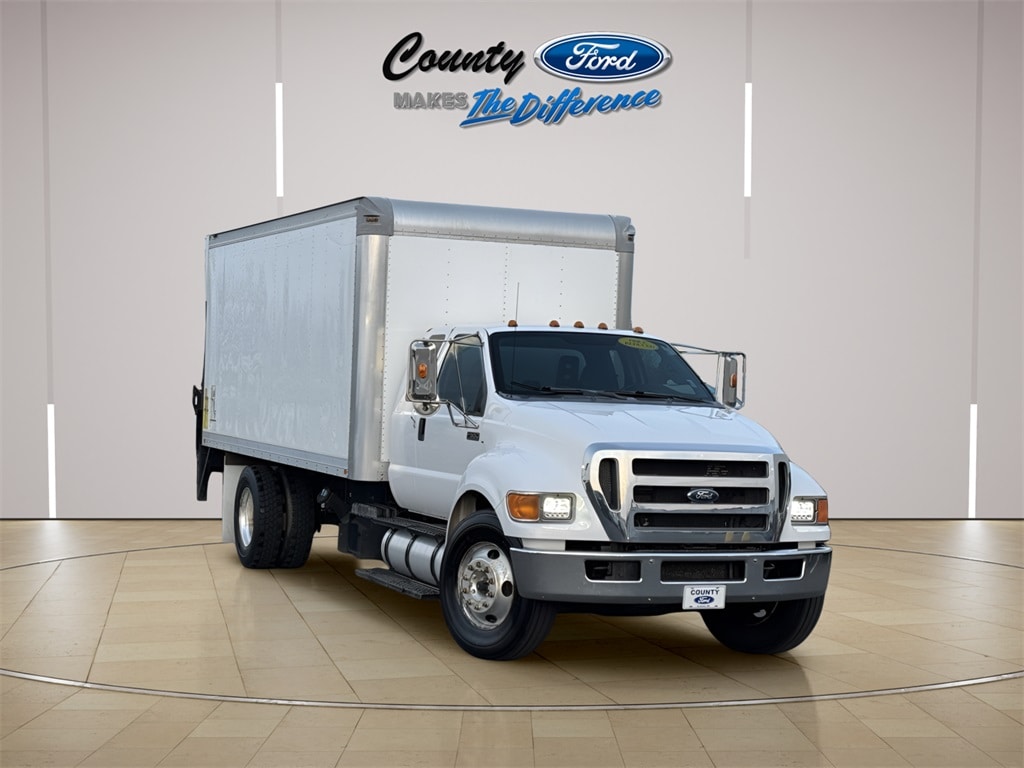 2011 Ford F-650's photo