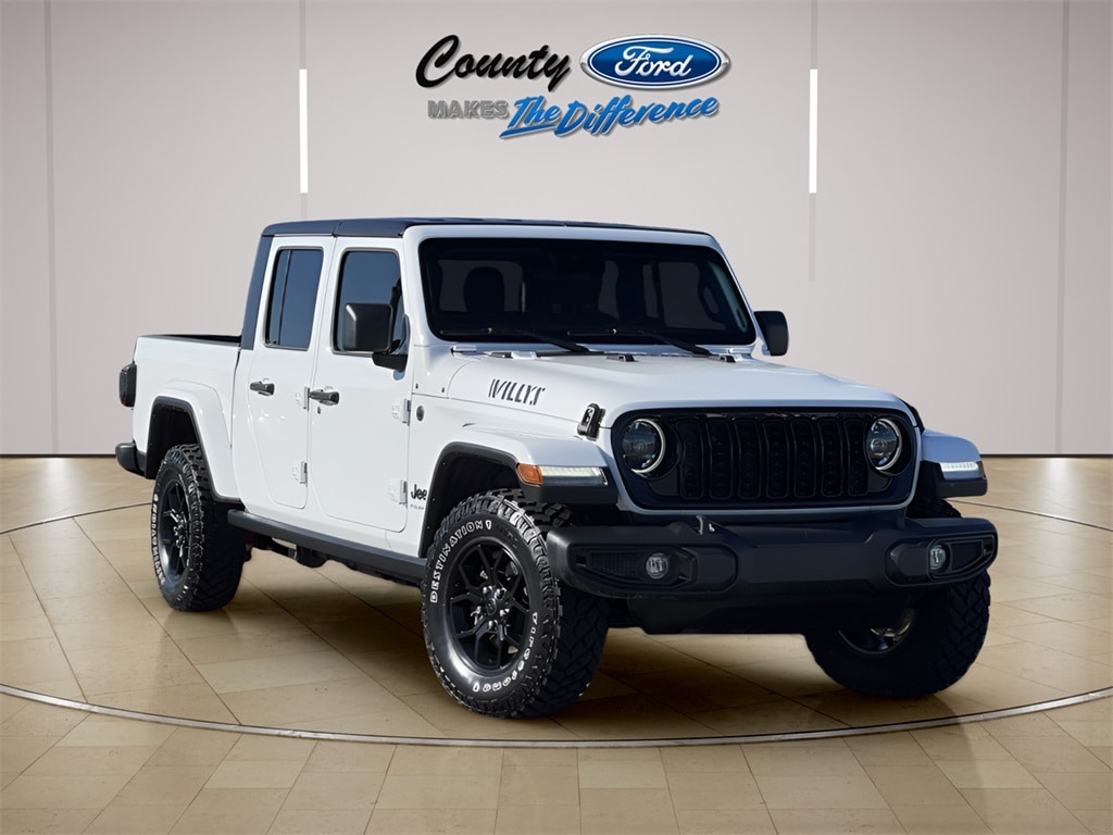 2024 Jeep Gladiator Willys's photo