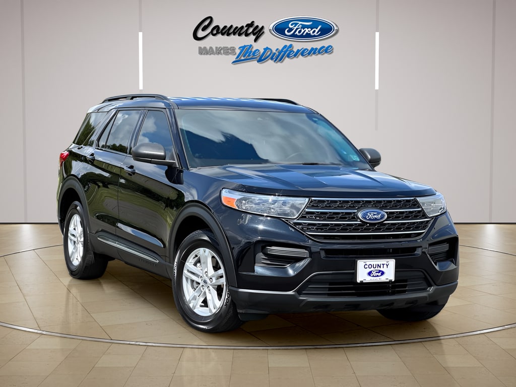 2022 Ford Explorer XLT 4WD's photo