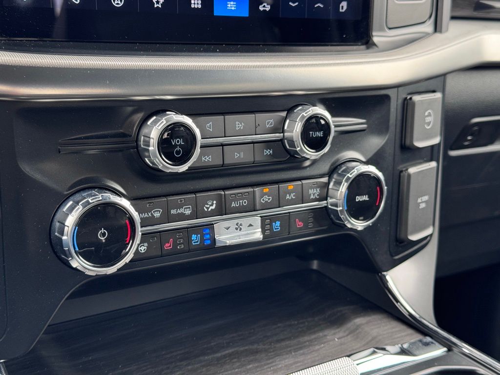 2024 Ford F-150 Lariat - Photo 14