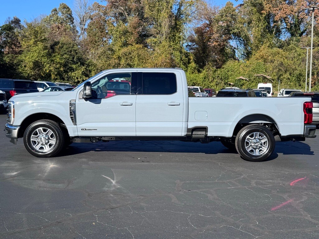 New 2026 Ford F-350SD Lariat Truck