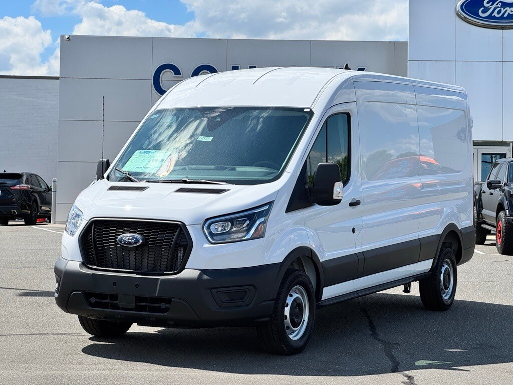 2025 Ford Transit photo 2