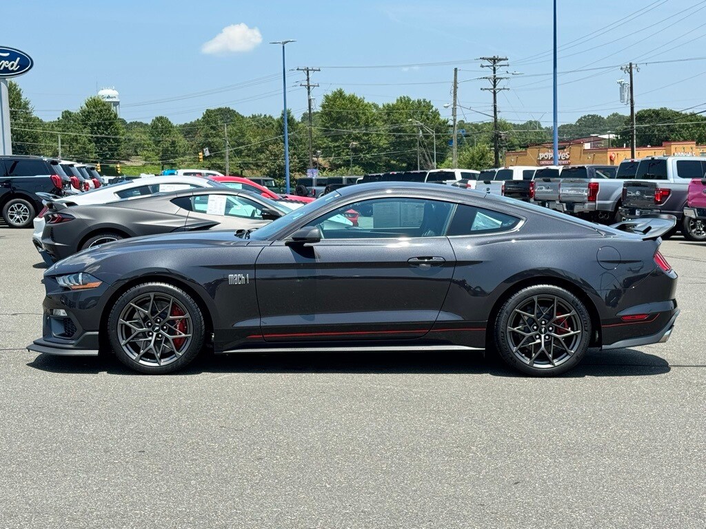 2022 Ford Mustang Mach 1 photo 3