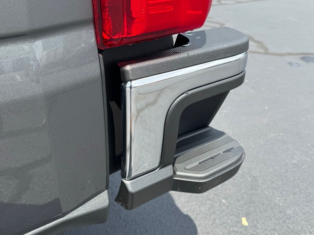 2025 Ford F-350 Super Duty XL - Photo 34