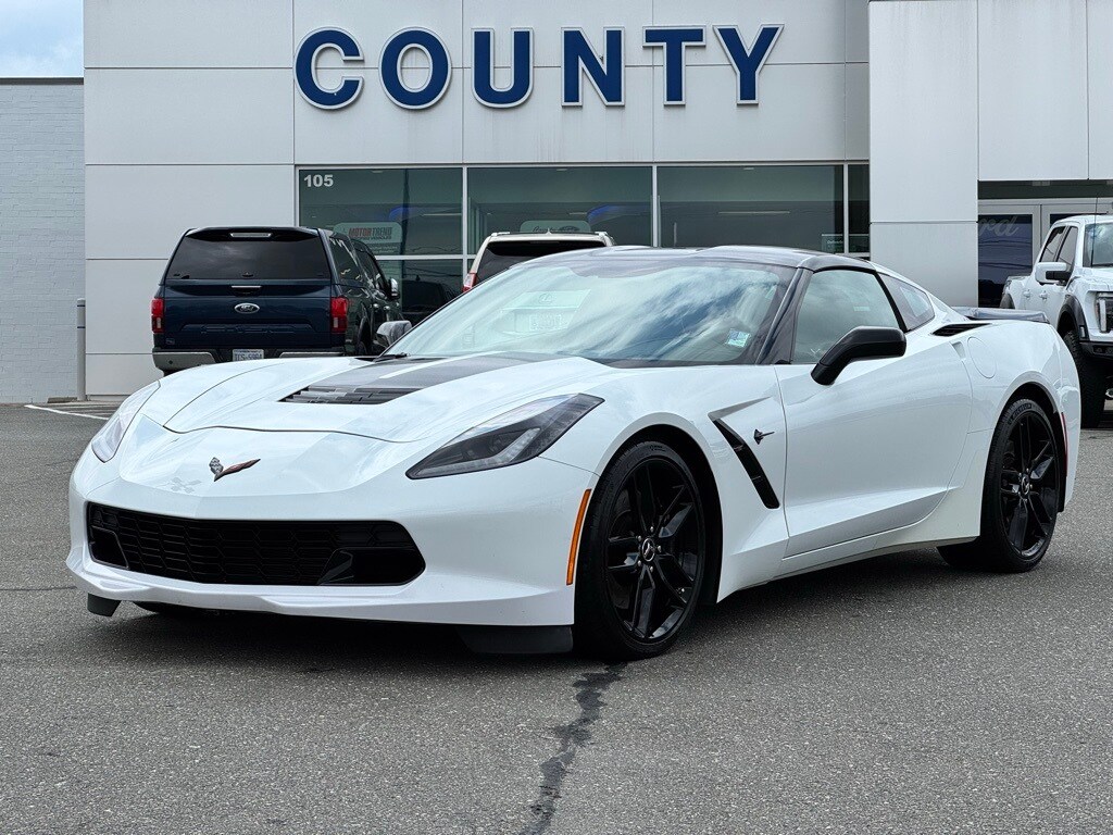 2015 Chevrolet Corvette Stingray Z51 2LT photo 2