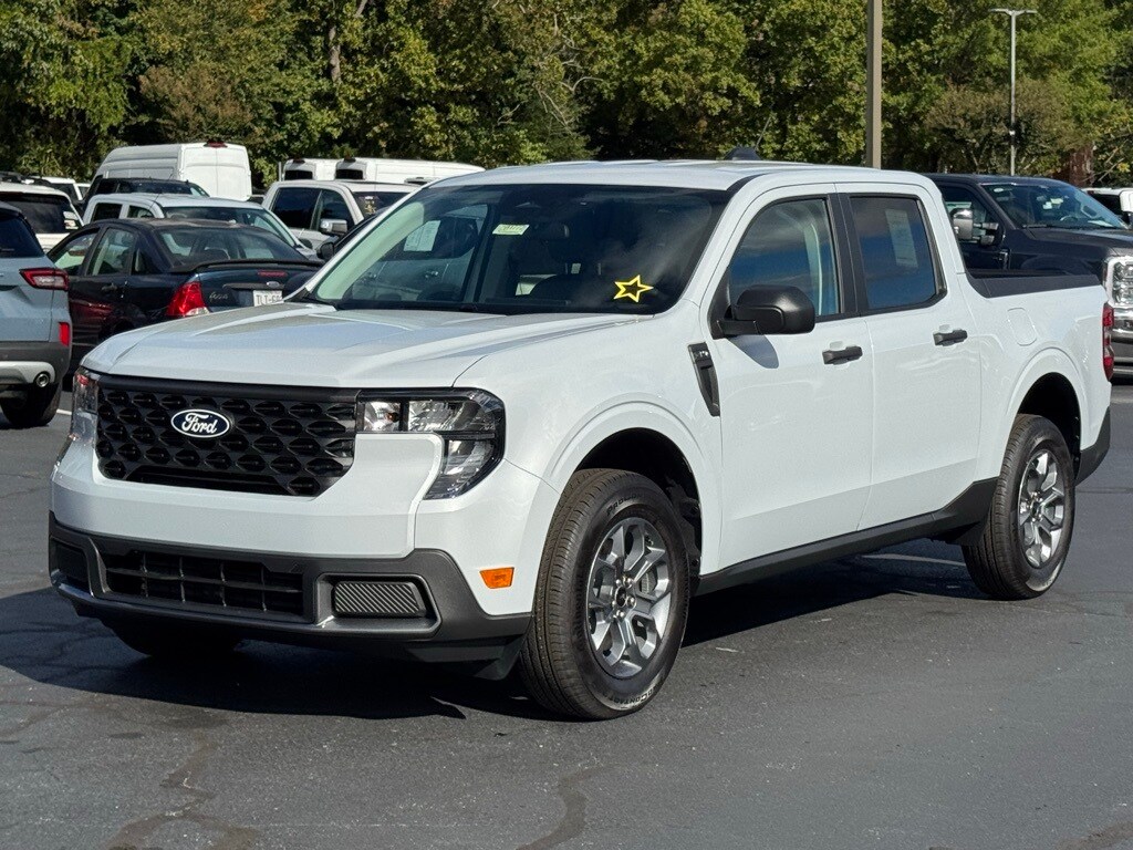 New 2025 Ford Maverick XLT Truck