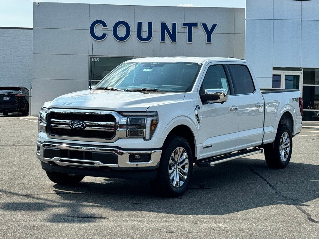 2025 Ford F-150 Lariat photo 2