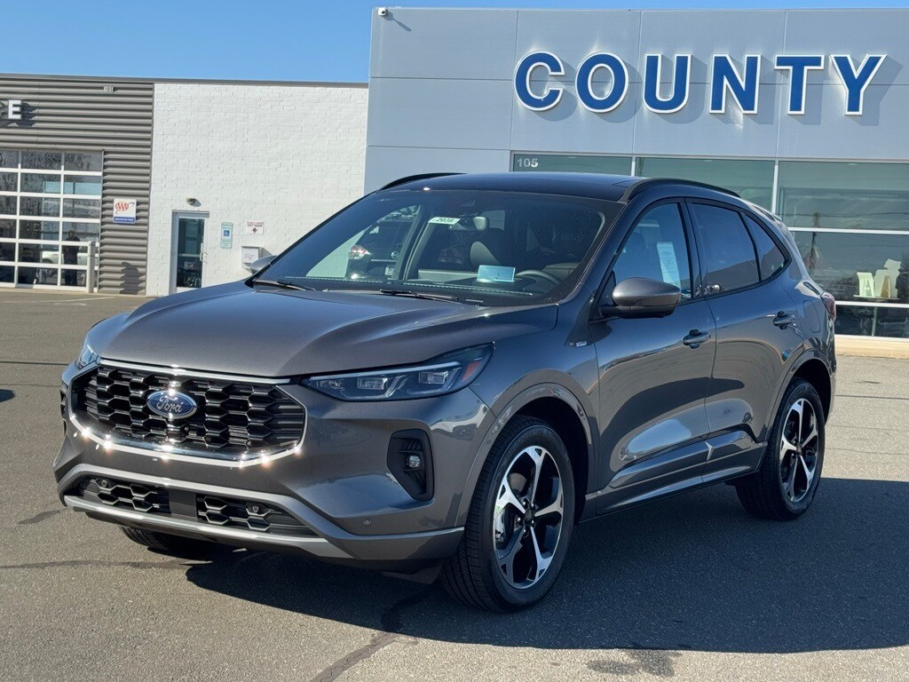 2025 Ford Escape Hybrid ST-Line Elite photo 2