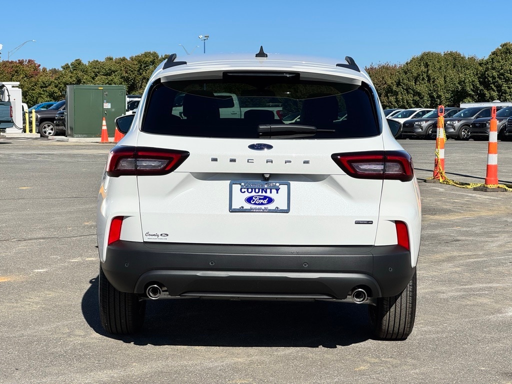 New 2026 Ford Escape Hybrid ST-Line Select SUV