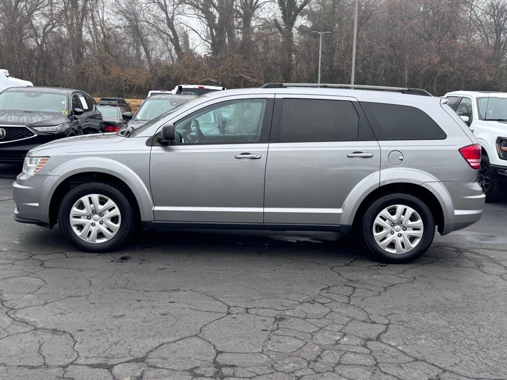 Used 2017 Dodge Journey SE SUV