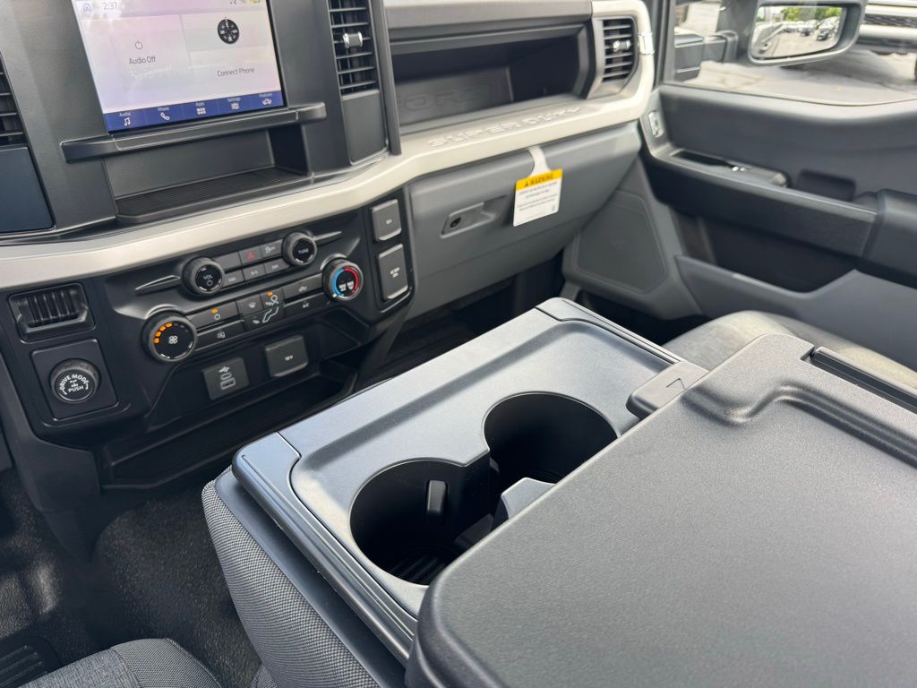 2025 Ford F-350 Super Duty XL - Photo 26