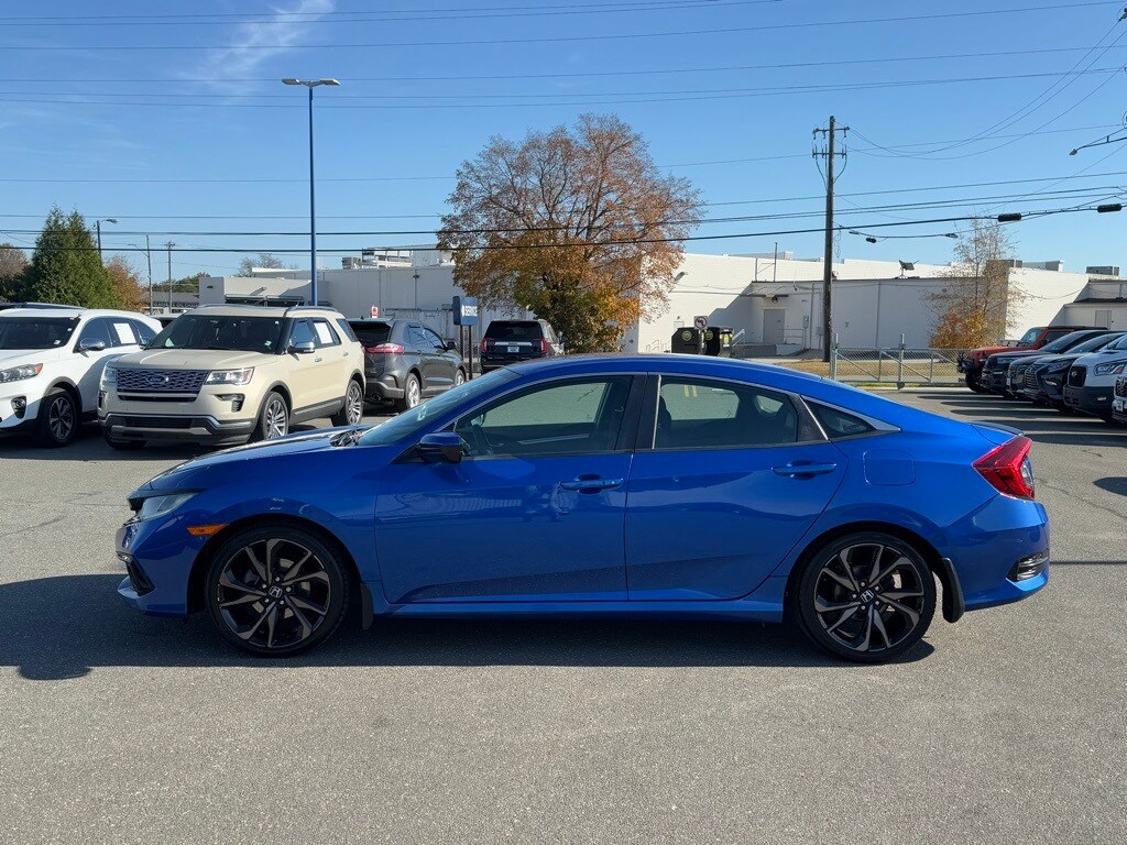 2019 Honda Civic Sport photo 2