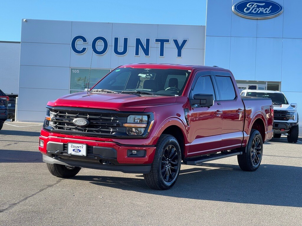 2025 Ford F-150 XLT photo 2