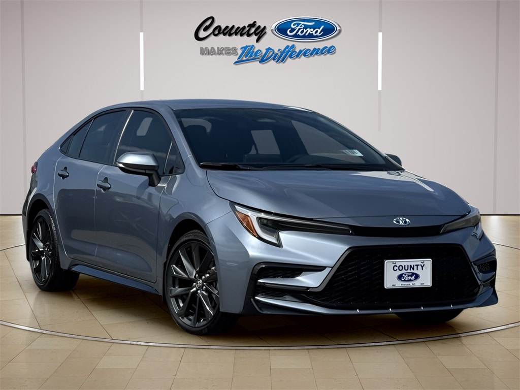 Used 2025 Toyota Corolla Hybrid SE Sedan