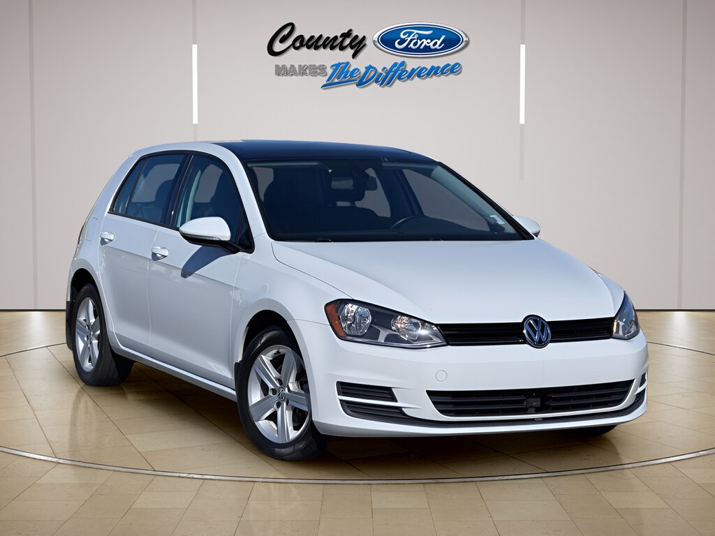 Used 2017 Volkswagen Golf Wolfsburg Hatchback