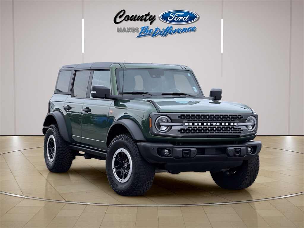 2023 Ford Bronco SUV 