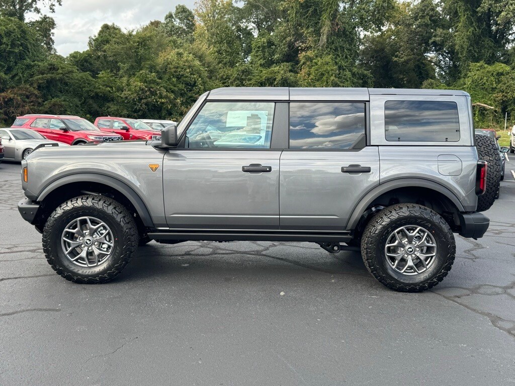 New 2025 Ford Bronco Badlands SUV